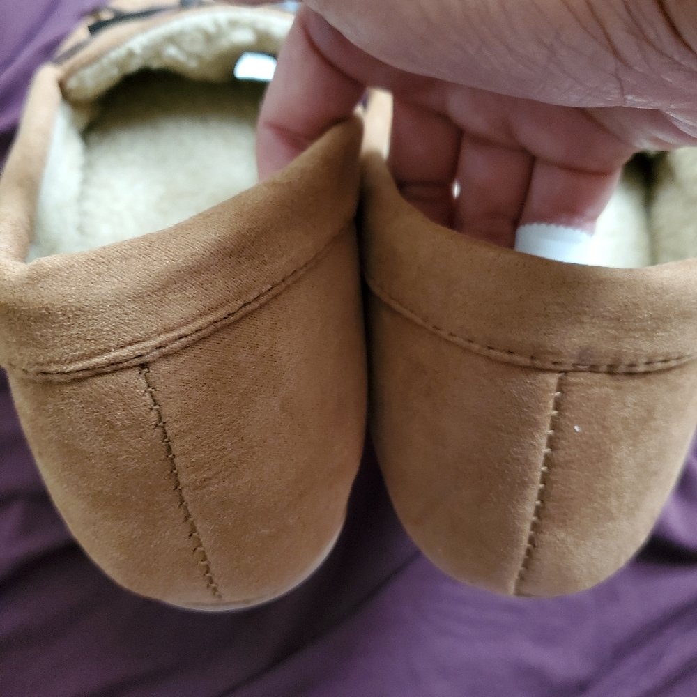 Shoes - Picture 2 of 4